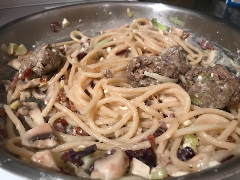 olive, sun-dried tomato, mushrooms, leek, and feta pasta